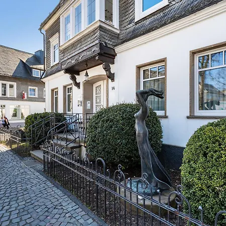 דירה Sophie Stecker *